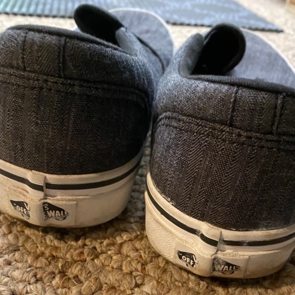 Vans classic slip on sneaker - Picture 2 of 7